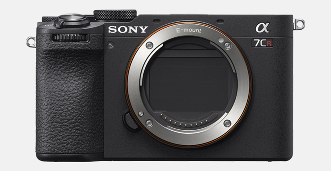 Зображення корпусу фотоапарата із закритим затвором матриці, вигляд спереду