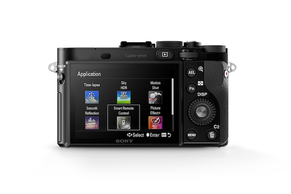 RX10 III з об'єктивом зі збільшенням 24-600 мм і широкою